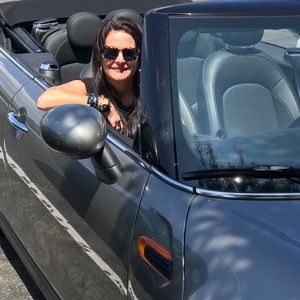 Meet your Posher, Lisa